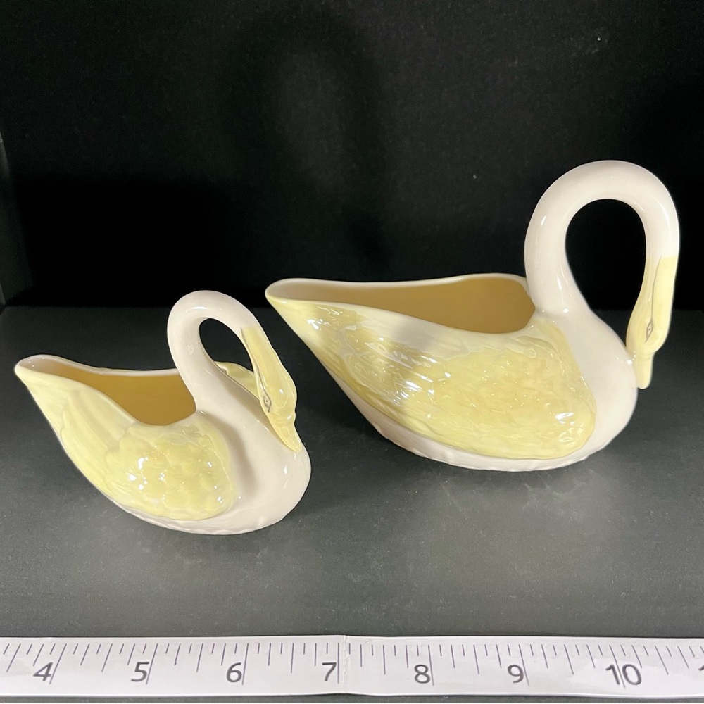 Vintage 4th And 7th Marks Pair Belleek Swan Creamers Bowls Dishes Yellow Lustre‎